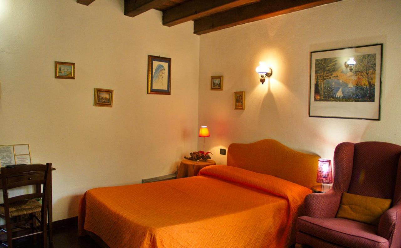 Le Petit Chateau Vezzi Portio Exterior foto